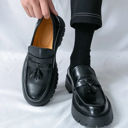Men's Black Soft Patent Leather Platform Chunky Heel Loafers Fashion Tassel Business Casual Formal Work Shoes Non-Slip Lug Dress Shoes Sole Slip-On Penny Loafers   Non-Slip Lug Sole Round Toe Formal Shoes for Business Work & Daily
