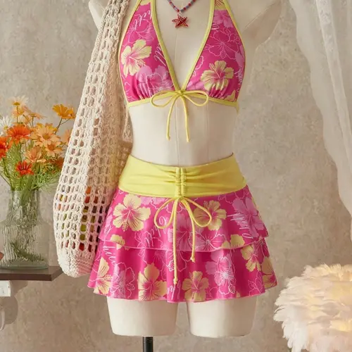 Women's Backless Strap Bikini Set, Fashionable Printed Low-Waist Skirt Style Three-Piece, Stylish Swimwear for Women, Floral Bikini Top, Floral Print Bikinis, Flower Print Bikini, Floral Print Swimsuits, Stylish Bathing Suit