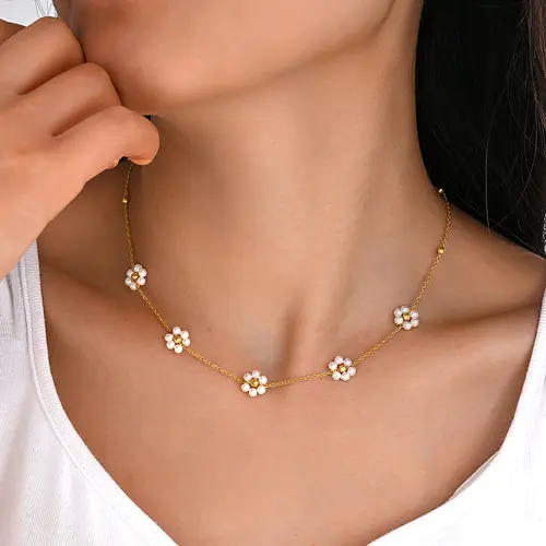 Women's 17KM Stainless Steel Jewelry Elegant Necklace - Daisy Choker with Pearl Embellished 3 White Pearls, Dainty Accessory for Women, Ideal Valentine's Day Bridesmaid Gift