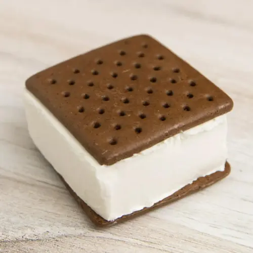 G-Box Freeze Dried Ice Cream Sandwich - Astronaut Chubby Crunch Ice Cream Sandwich - Freeze Dried Whole Ice Cream Sandwich