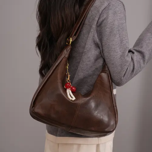 Casual Crossbody Bags，Women's Solid Color Shoulder Bag,Fashionable Large Capacity Crossbody Bag for Daily Used,Casual Trendy Versatile High-quality Daily Commuting Bag