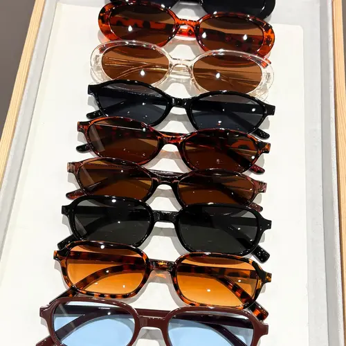 Elegant Classic Women's Trendy Leopard Pattern Plastic Sunglasses Set, 9 Pairs, Perfect for Driving, Shopping and Casual Wear