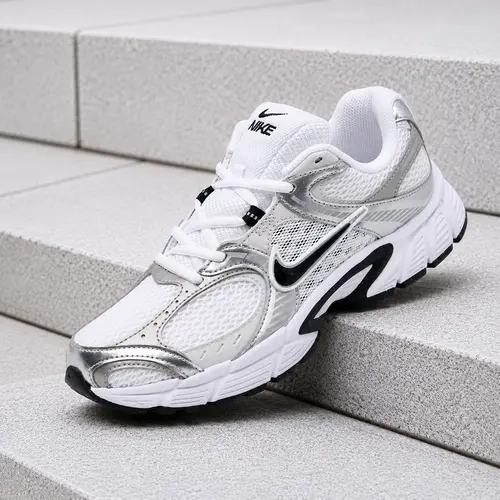 Nike V5 RNR White Vast Grey Metallic Silver Black HQ7901-107 Women's Fashion Sneaker New