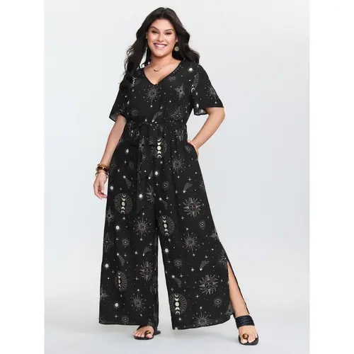 BLOOMCHIC Plus Size Women's Celestial Print Jumpsuit [M-6X] - Soft Rayon Shortsleeve Garment, Waist Tie With Pocket, Flattering Casual Vacation Outfit, Fabric，SohoChic