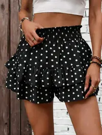 Women's Printed High-Waisted Layered Shorts, Casual Fashion Shorts, Elastic Waist Shorts, Casual Spring and Summer Floral Vacation Shorts, Elegant Fitted Design