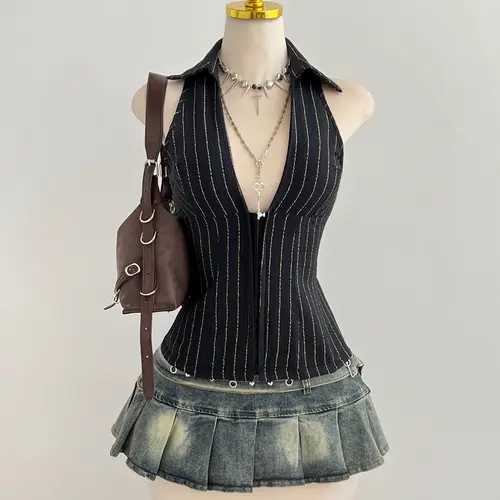 Women's Summer Striped Slim-Fit Sleeveless Halter Vest, Fashionable American Vintage Design, Casual Wear for Women, Fashionable Shirts, Fitted Camisole, Camisole Tops
