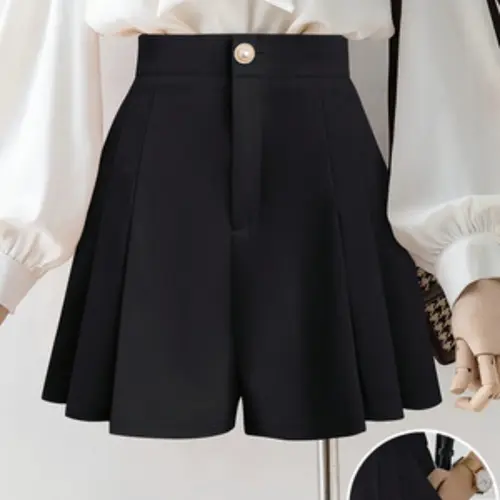 Women's Elegant Style Solid Color Wide Leg Shorts Bottom, Fashion Pleated Decor, Non-Sheer, All Seasons Casual Basic Wear, Womenswear, Casual Fashionable Shorts