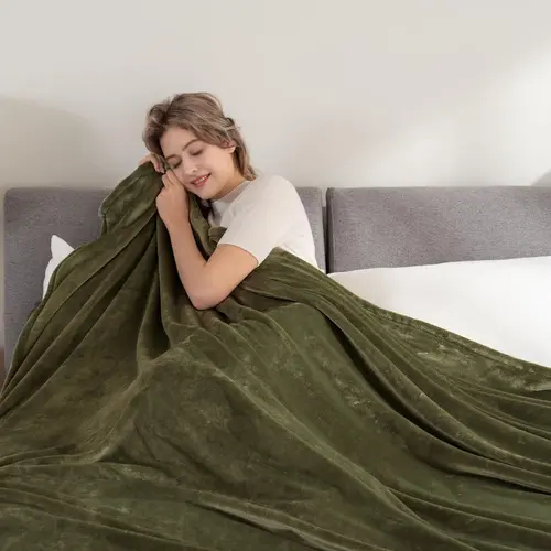 【backtoschool】ROSEKIND Luxury Green Fluffy Throws Bedding Set (mid year sale、deals for you、restock、dealsforyoudays)- Warm Soft Bubble Comforter, All-Season Plush Textured Bedding Set Soft Quilt Set