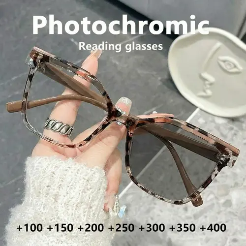 Women's Fashion Gradient Frame Reading Glasses, Photochromic Eyeglasses, Trending Eyeglasses, Color-Changing Tortoiseshell Design, 100-400 Degree Correction, Daily Use High Quality Eyewear