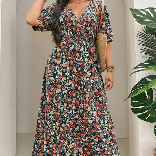 Plus Size Women's Summer Fitted Bohemian Beachwear Dress, Casual Boho Fashion, Boho Summer Outfit, Ditsy Floral Pattern, Casual Style, Casual Wear, Moderate Fabric Thickness, Age 35-44, Woven Material, No Border Print