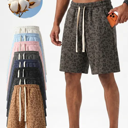 Men’s leopard print shorts with a pocket at the waist; lightweight, breathable, casual, and comfortable shorts suitable for running throughout the year; men’s underwear.