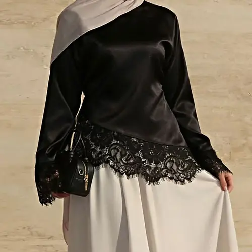 New round neck solid color long sleeve irregular hem lace bottoming shirt women