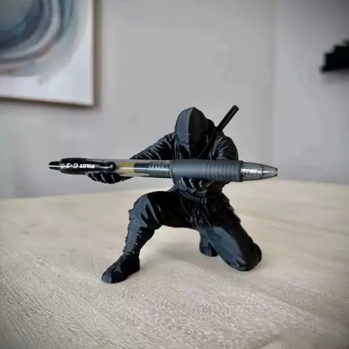 3D Printed Samurai Pen Holder Desk Organizer, Holds Pens Pencils, Dark Ninja Style, Creative Gift for Boyfriend Colleague Friend, Desk Accessories, Stationery Organizer, Desk Organizer Tidy