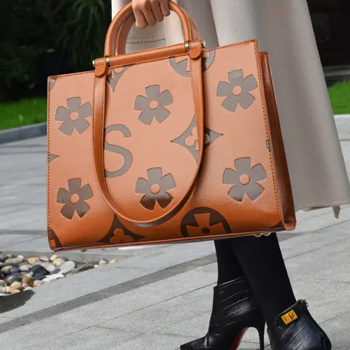 Fashion Large Capacity Women's Handbag, Fashionable Handbag, Fashionable Bags, Fashionable Patterned Bag, Elegant Synthetic Leather, Detachable Adjustable Strap, Bold Print, Zip Closure, Polyester Lining, PU Leather Handbag