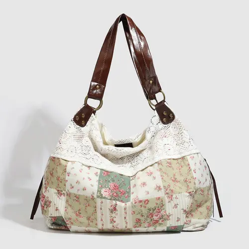Small niche design retro fashion texture underarm bag, floral plaid patchwork fabric, lace lace design, large capacity elegant atmosphere single shoulder bag, suitable for beach vacation, shopping, and gatherings, Casual Fashion Bag