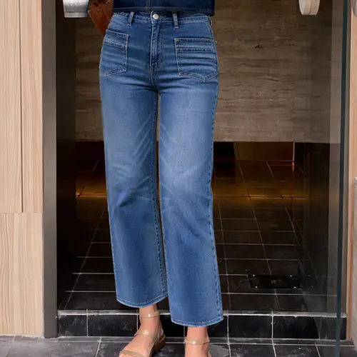 Women's Casual Basic Light Blue High Waisted Denim Capri Pants, Jean, Casual Jeans, High Waist Loose-Fit, Lightweight Elastic Fabric, All-Season Wear, Perfect for Outing and Dates, Womenswear