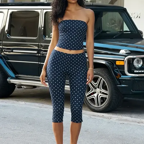Women's Two-Piece Polka Dot Set, Casual Everyday Set, Sleeveless Crop Top & Slim Fit Capri Pants for Daily Wear, Dates and Outings