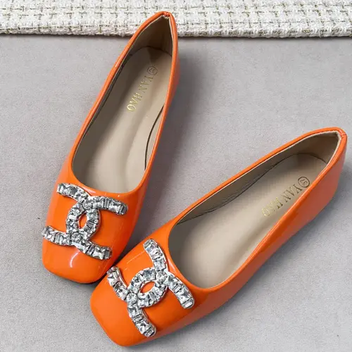 Women's Square-Toe Ballet Flats, Glossy Artificial Patent Leather Fashionable Flats with Sparkling Rhinestones, Comfortable All-Season Fashion Shoes