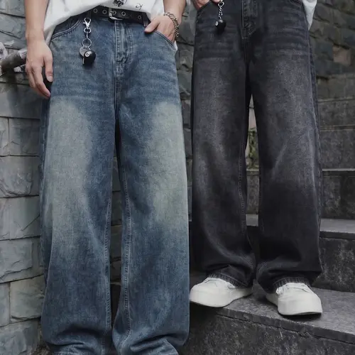 Men’s washed gradient curved cut wide leg jeans — vintage distressed “cat hair” finish, full length gradient fade design, loose baggy curved cut fit, suitable for American high street streetwear and everyday casual wear.
