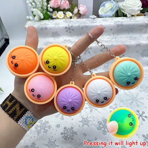 Cute Dumpling Fidget Keychain - Durable PVC Food-Shaped Fun Charm, Wear-Resistant Stress Relief Toy, Keychain for Purse, Purse Charm, Party Bag Gift