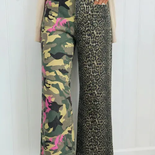 Abstract Camouflage Print Contrast Leopard Patchwork Straight Leg Jeans,  Straight Leg Jeans Made of Cotton Elastic Fabric in a shift fit.
