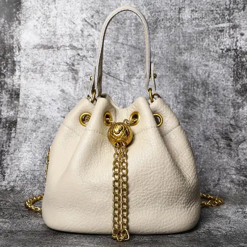 Women's First-Layer Cowhide Bucket Handbag, Genuine Leather Purse with Golden Hardware, Detachable Chain-Decorated Shoulder Strap, Elegant Stylish Multifunctional Crossbody Bag, Accessories for Women, Crossbody Purse