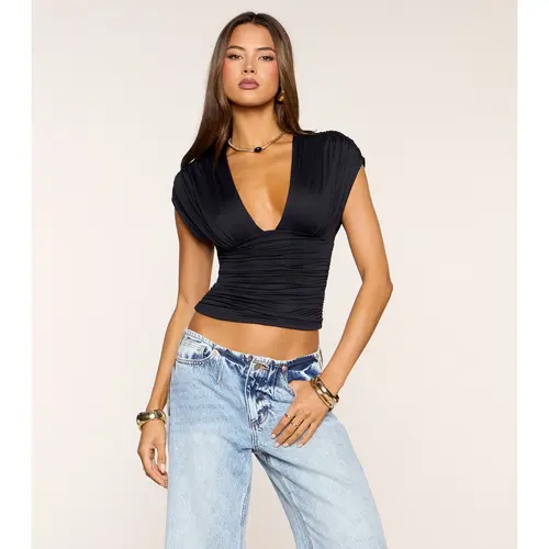 Cafe Run Plunge Neck Crop Top