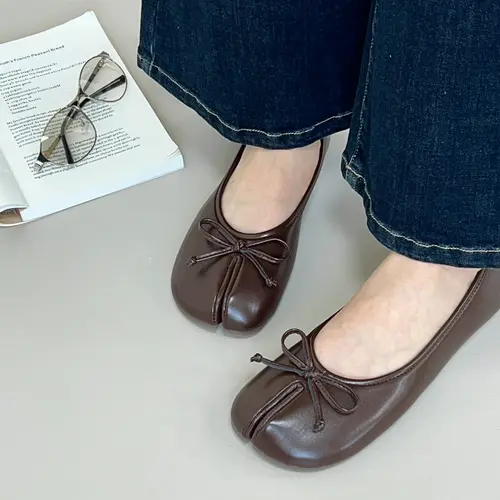 New 2026 Soft Tabi Split-Toe Shoes for Women, Bowknot Design, French Ballet Style, Comfortable Shoes, Slip-On Shoes, Summer Flats