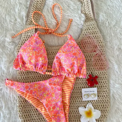 Women's Two-Piece Bikini Swimsuit Set, Floral Print Swimsuits, Beach Bikinis, Vacation Beachwear, Comfortable Fit, Sexy Tie-Neck Ditsy Floral Stripe Design, Ideal for Pool Parties, Swimsuit Summer
