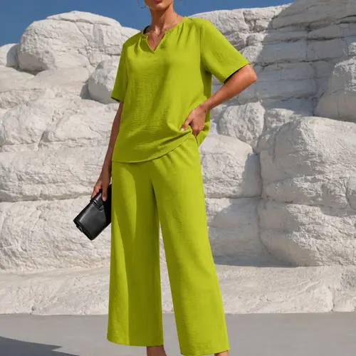Women's V-Neck Short-Sleeve Shirt and Wide-Leg Pants Set with Elastic Waist, Solid-Color Minimalist Casual and Comfortable Everyday Outfit, Perfect for Daily Wear