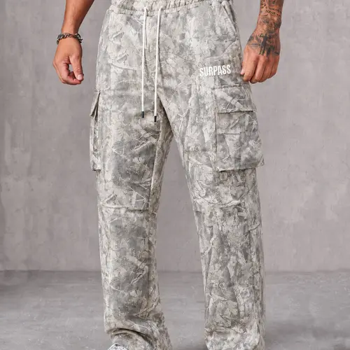 Men's Camo Cargo Pants Relaxed Fit Streetwear Utility Sweatpants with Elastic Drawstring Waist, Multi Pocket Loose Straight Leg Trousers for Daily Wear, Lounge, Travel, Gym Styling and Urban Casual Outfits for Men