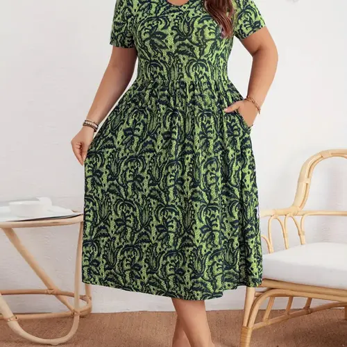 Plus Size Summer Retro All-Over Print V-Neck Short-Sleeve Dress with Pockets, Cinched Waist Loose Fit, Casual for Daily Wear, Vacation & Commute