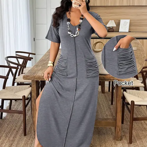 Plus Size Women's V-Neck Casual Fit Dress, Beach Sundress, Summer Short Sleeve Long Dress with Side Pleated Pockets, Comfortable, Stylish, Chic, Casual Wear, Everyday
