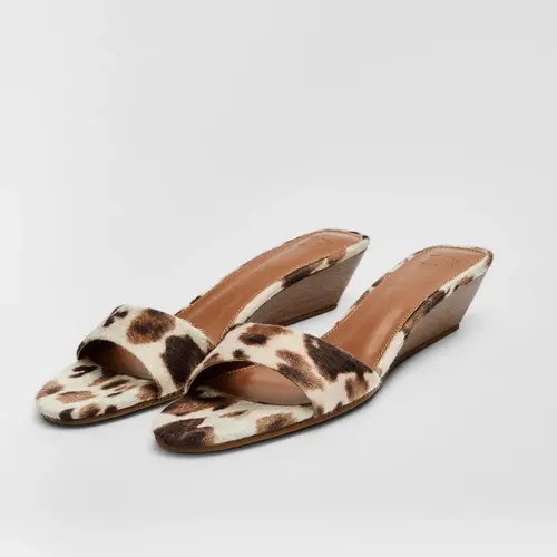JUST FAB 【Runs Small,Wide Feet Size Up】Women's Classic Design Wedge Heel Sandals1.5"Heel Wooden Slide Footwear, Slip-On Minimalist Summer Shoes Heeled Sandals with Memory Foam Padding & Non-Slip Outsole for All-Day Comfort