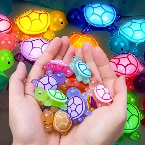 Make pooltime more exciting! The glow-in-the-dark resin turtle is the perfect bath toy for babies and toddlers, and also a great DIY aquarium decoration.