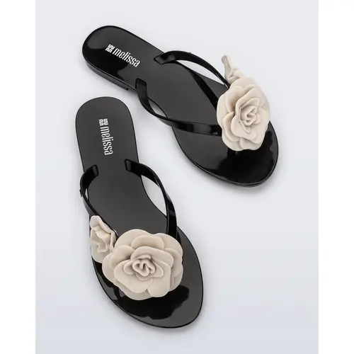 Melissa Women's Harmonic Petals Flip Flops - Open Toe Slip On Flat Sole Sandals with Floral Appliqué, for Casual Wear, Cute Comfy Women's Dress Footwear, Women's Flip Flops, Toe Thong