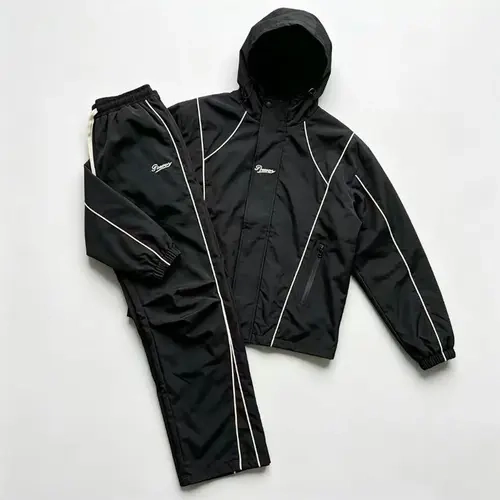 Men's 2-Piece Black Techwear Athletic Sweatsuit - Close-Fitting Hooded