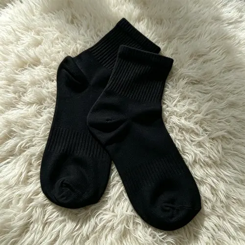 ZZZ crew socks