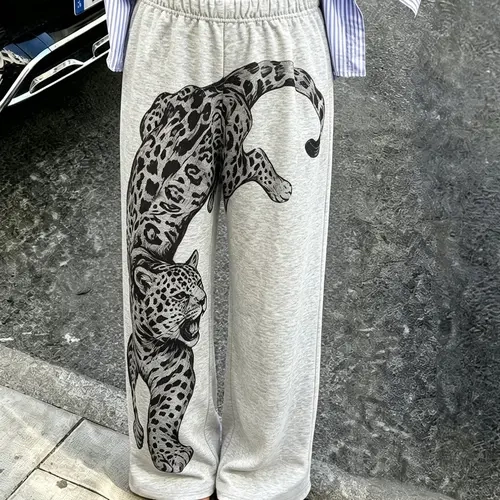 Elastic Waist Leopard Print Wide Leg Sweatpants, Casual Loose Fit Straight Leg Sports Pants, Versatile Trendy Leisure Pants
