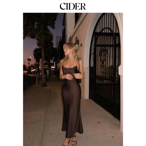 Cider Square Neck Lace Trim Ruched Mermaid Maxi Dress
