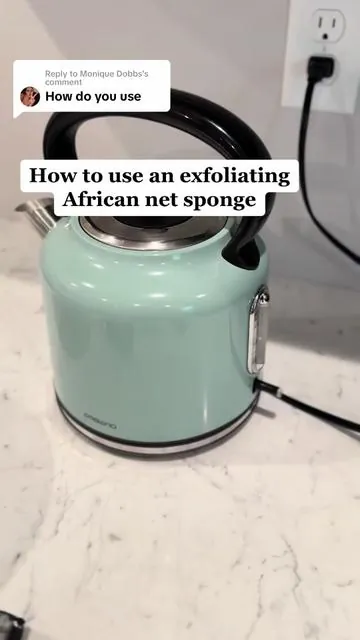 Replying to @Monique Dobbs I hope this helps 💕 #exfoliatingnet #bellanomi #howtouseafricannetsponge #africannetsponge #africanskincare #africanbeauty 