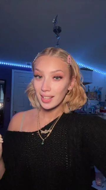Get ready with me to go out🥰 y’all idk how tf to walk in heels 😭😭 #fyp #foryou #grwm #chitchatgrwm #makeupgrwm #makeup 