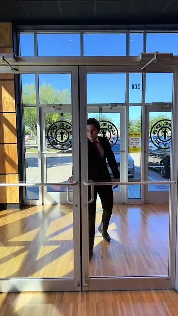 Patrick Bateman at the gym #patrickbateman #americanpsycho #gymtok #gym #rysesupps 