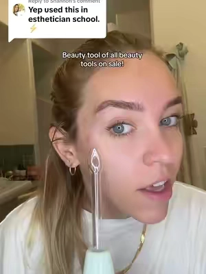 Replying to @Shannon hair loss, acne, skin firming, skin healing 👏🏼 #highfrequencyfacial #highfrequency #tiktokshopblackfridaysale #tiktokshopcybermonday #tiktokshopblackfriday 