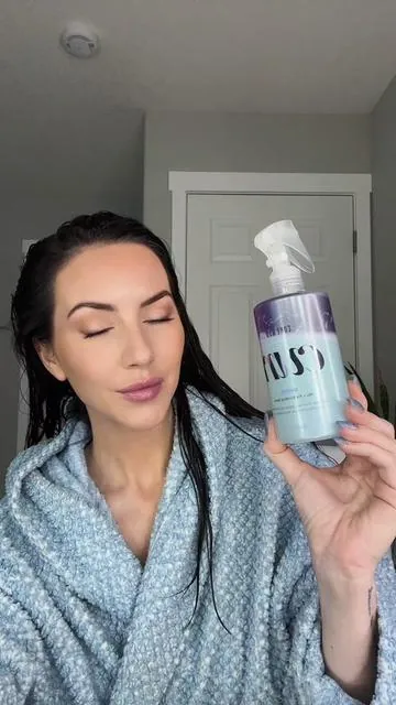 This is so good! 😍Thank you @Color Wow Hair for sending this over! #curlwowshook #colorwowhair #curlwowhair #wavyhair #curlyhair #lightweightcurls #2c3acurls 