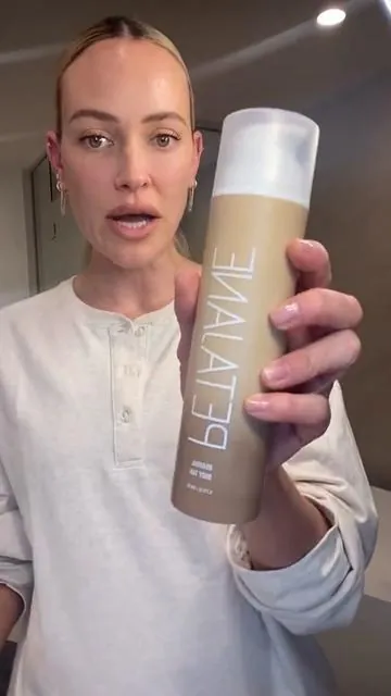 HOW TO USE A GRADUAL BODY TANNER #selftanner #selftanning #petajanebeauty #selftan #gradualtanner #dyefreetan 