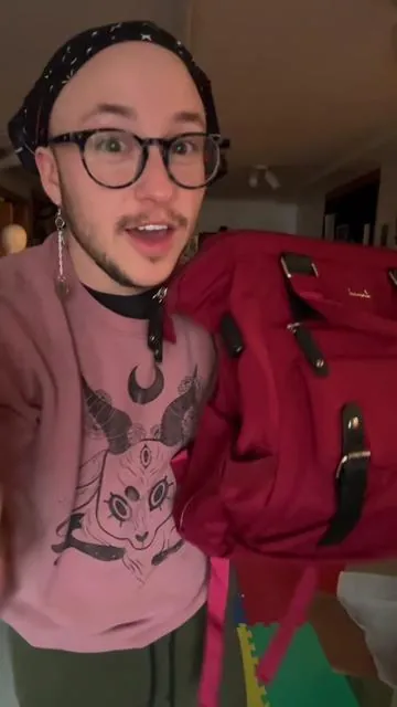 I feel good about it so far! What do you think? #lovevookbackpack #laptopbag 