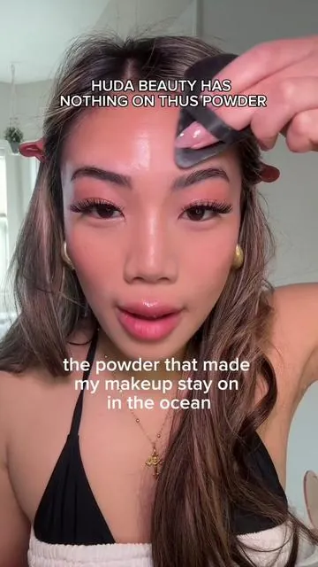take me swimming on the first date, we goood🤣🤣 the powder is on sale rn U WONT REGRETTT. vacation mustttt have! also its soo warm todayy ima go tannn🤍#waterproofpowder #waterproofmakeup #sweatproof #flawlesspowder #SpringBreak2024 #Carslan #CarslanPowder