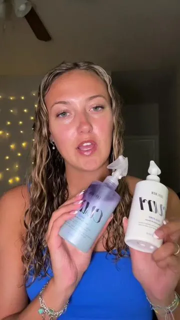 If you don’t like when your curls are dry crunchy, these are the products for you!👀 @Color Wow Hair shook spray and vital natural serum weightlessly defined my curls and are perfect to let your hair air dry on the go with ZERO crunch and a ton of definition 😍 #ad #curlyhair #curlyhairtutorial #curlyhairroutine #curlyhairproducts #curlwow #colorwowhair 