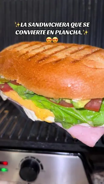 Una chulada esta sándwichera y plancha a la vez. Puedes preparar demasiadas cosas !! 🥪🥖🌭🍖😋😍😍la ame✨#fyp #parati #tiktokshop#sandwichera #sandwich #tiktokmakemebuy #tiktokshop#latinosenusa#mexicanos#tortas #tortadejamon #tortasdejamonyqueso#fyp #sándwiches #fyp#parati#comidas #parati #fyp #tiktokshop